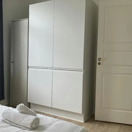 Lejlighed And Spacious For 4